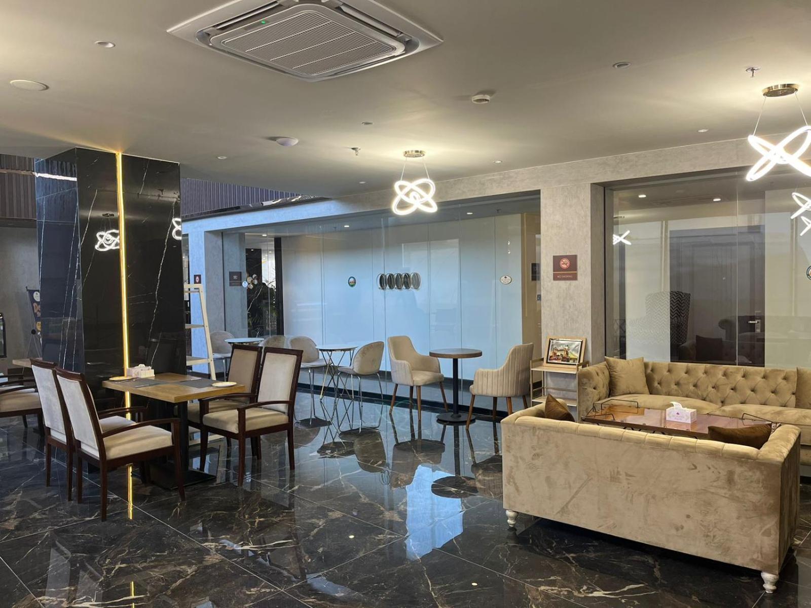 Jacaranda Heights Hotel Islamabad Exterior photo