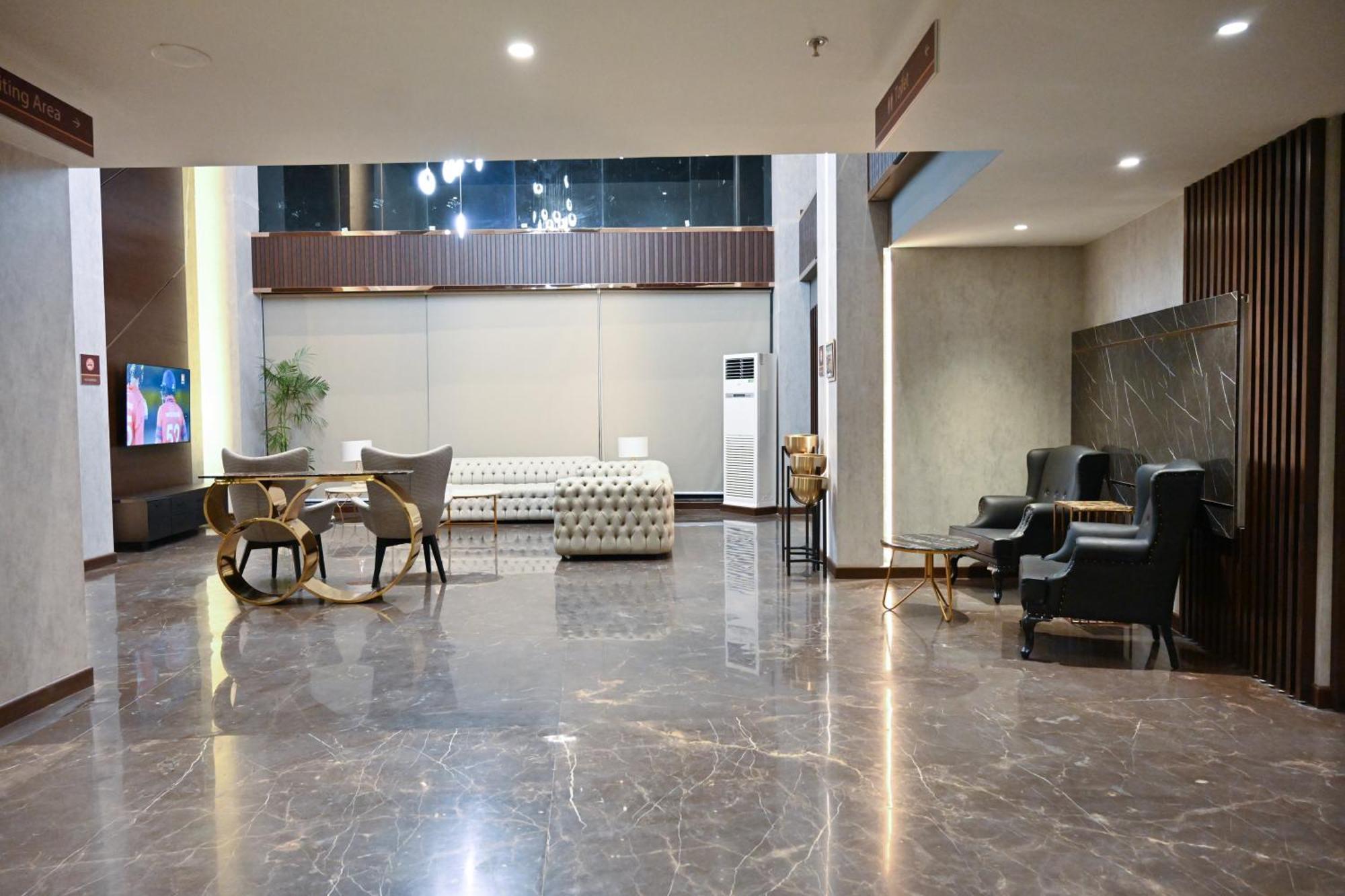 Jacaranda Heights Hotel Islamabad Exterior photo